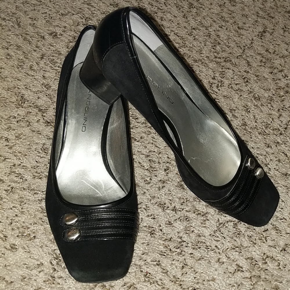 Dress shoes